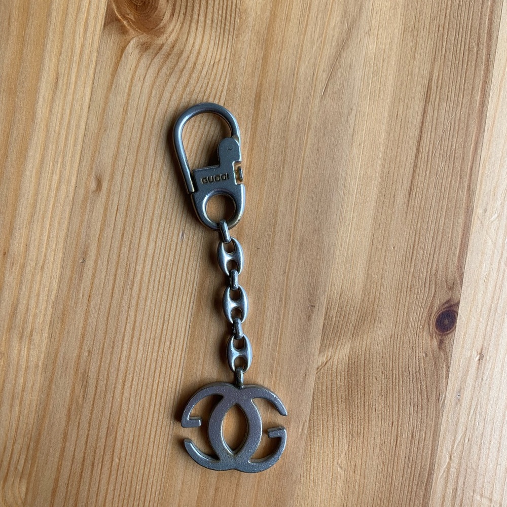 Gucci Authentic Silver Interlocking G Vintage Key… - image 1